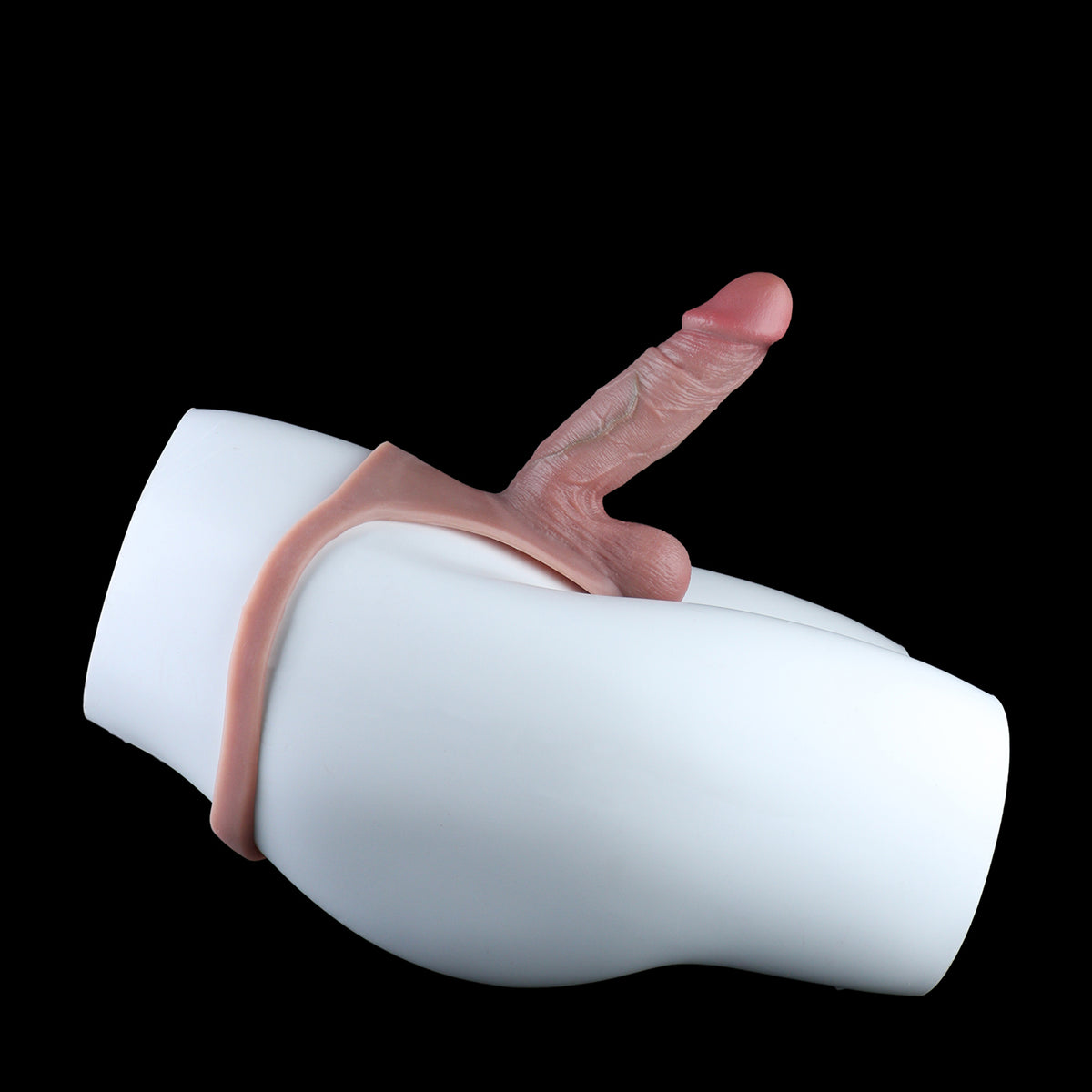 Tanga Penis Sleeve Pro – Realistische Peniserweiterung mit Doppelring-Fixierung, Querrippen-Hodensack & Naturhaut-Tanga aus Platin-Silikon