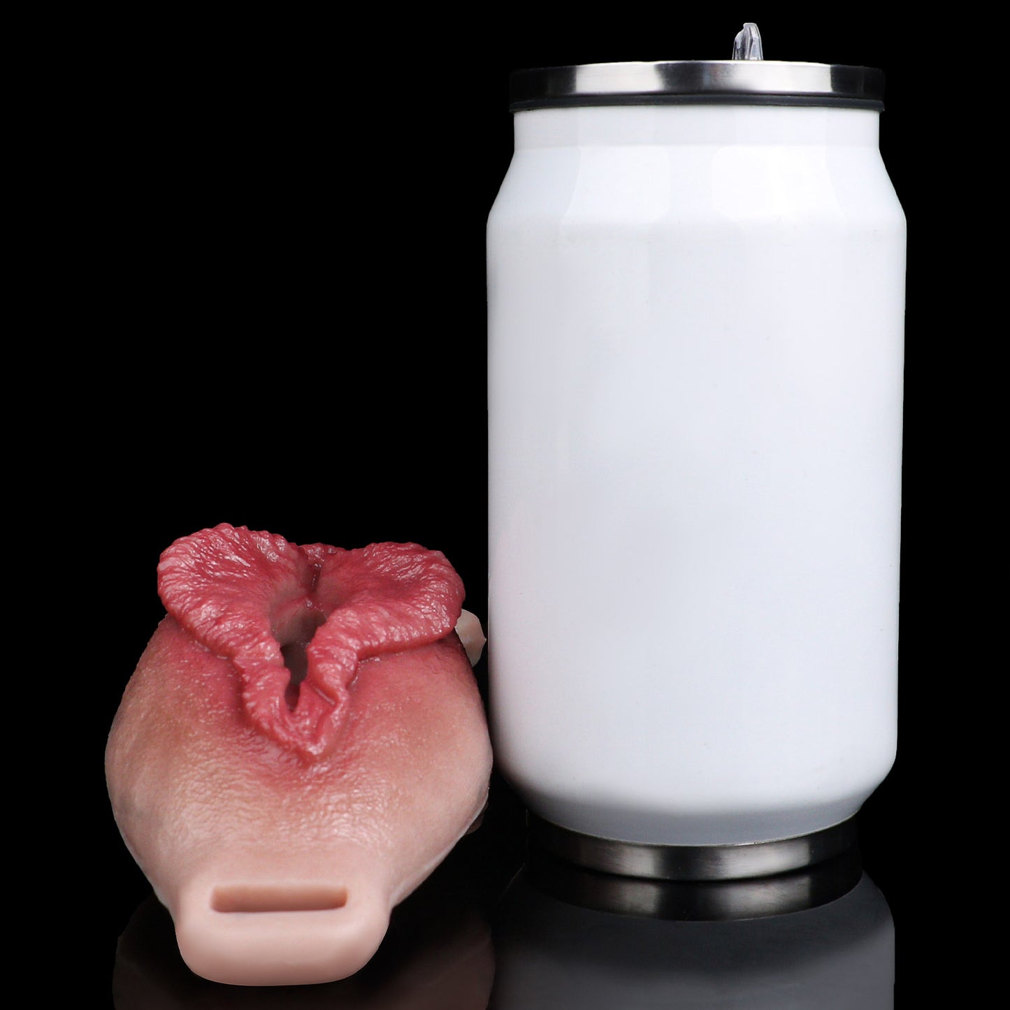 Vagina-Prothese mit umgestülpten Schamlippen & Zungennoppe – Vibration, Lederharness & Platin-Silikon für Sie & Ihn