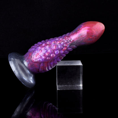 Galaktischer Alien Fantasy Dildo – Lila-Rot marmoriert mit Stimulationsnoppen & Saugnapf