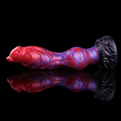 Glutwirbel Dog Dildo – Asymmetrische Doppellappen-Glans, Vier Fleischnoppen-Kranz, Rot-Lila-Wirbelmuster & Schwarzer Pelzrelief-Saugnapf-Sockel aus Platin-Silikon
