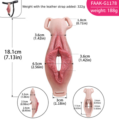 Vagina-Prothese mit umgestülpten Schamlippen & Zungennoppe – Vibration, Lederharness & Platin-Silikon für Sie & Ihn