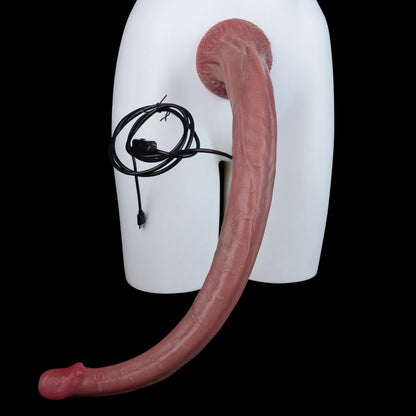 Long Dildo Fleischbeige – Konisch-Verjüngender Schaft, Verzweigtes Venennetz, Frenulum-Detail, 3-Megapixel Endoskop-Kamera, 8 LED, IP68, Faltenrelief-Saugnapf aus Platin-Silikon