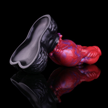 Blutmuskel Dog Dildo – Vollflächiges Muskelgewölbe-Relief, Rot-Violett-Perlmuttwirbel, Granulat-Halskragen & Schwarzer Doppelhoden-Saugnapf-Sockel aus Platin-Silikon