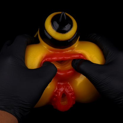 Bienenkönigin Pocket Pussy – Doppelkanal Vaginal & Anal, Honiggelb-Schwarz Bienenstreifen, Rote Eingangsdetails & Stachel-Spitze aus Platin-Silikon
