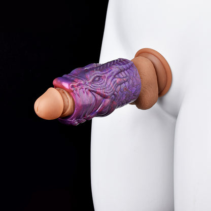 Penishülle Drachenkopf Violett – Aufgerissenes Maul, Schuppentextur & 3 Größen