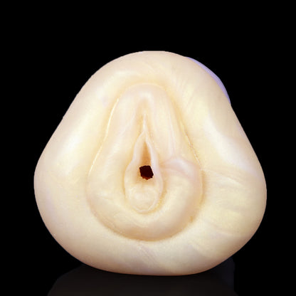 Stute Pocket Pussy mit Mähnenstruktur & Realistischer Vulva – Cremgelb-Rosarosa Perlmutt, Asymmetrischer Kanal & Platin-Silikon