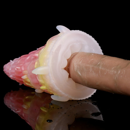 Ignis Drachenschweif Pocket Pussy – Feuriger Fantasy-Stroker mit Dornen für intensive Solo-Ekstase