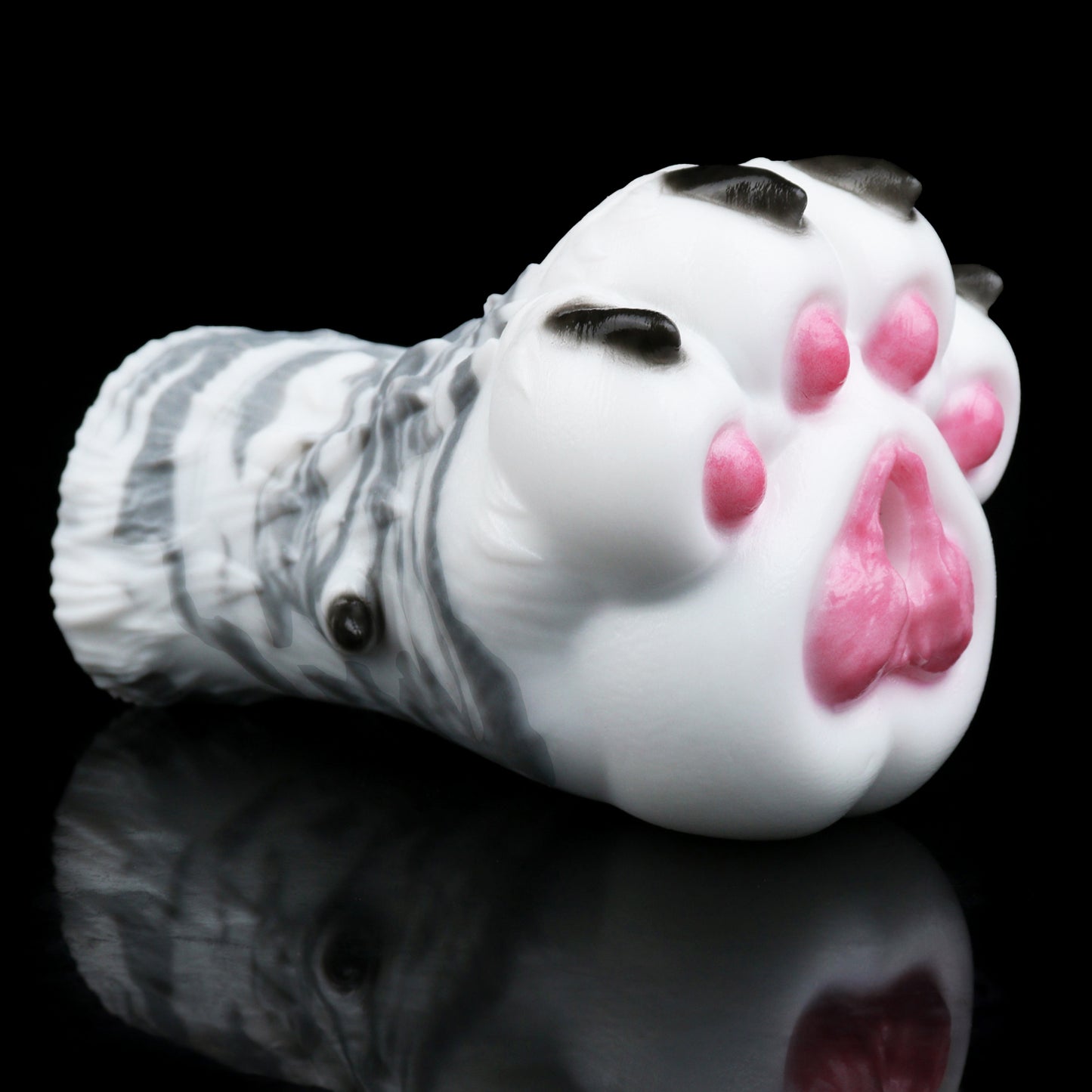 Wolfspfoten-Masturbator Pocket Pussy – Rosenrosa Ballen, Schwarze Krallen, Weiß-Grau Wirbelmarmorierung & Einzelkanal aus Platin-Silikon