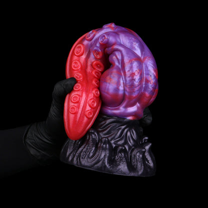 Tentakelwesen Fantasy Dildo – Dual-Saugnapf-Reihen-Tentakel, Rot-Violett-Blauviolett-Perlmuttwirbel, Kugel-Expansionszone & Schwarzer Organisch-Tentakelkranz-Saugnapf-Sockel aus Platin-Silikon