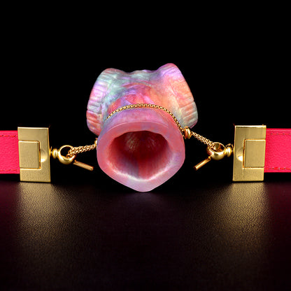 PURISM Luxury Gag Ball Widderkopf Silikon - Leather Gag Neon-Pink Vergoldete Hardware Perlglanz Mythologie