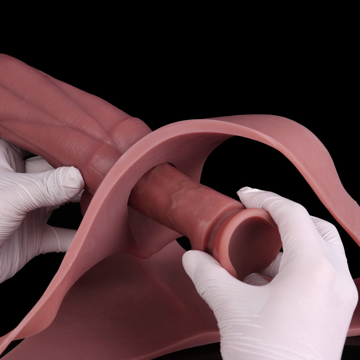 Textured Penis Sleeve – Matte Wearable Strap-On mit vertikalen Rippenlinien | SilikonLust