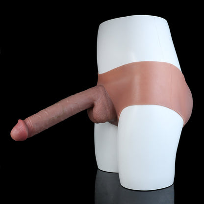 Strap-On Dildo aus Platin-Silikon – Realistische Penisform mit Harness für komfortables Tragen
