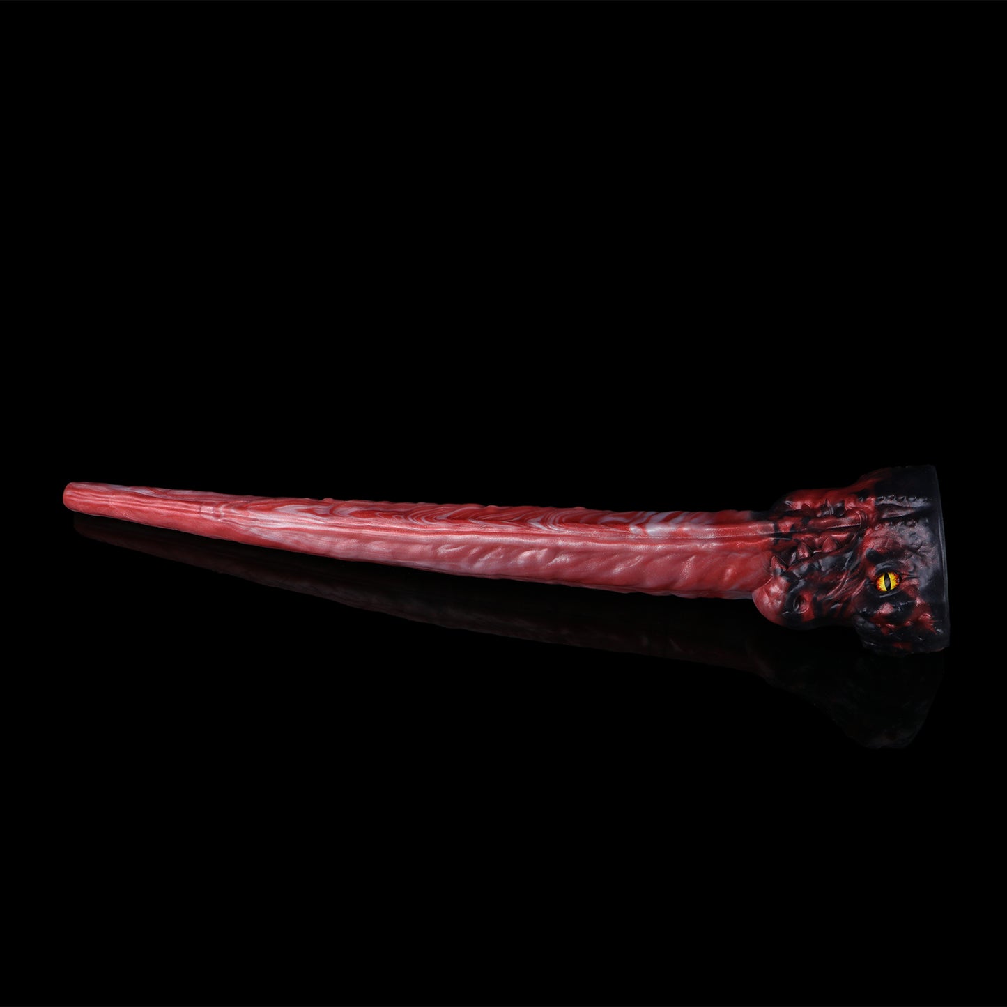 Rotes Drachenauge Long Dildo – Karmesinrot & Weiße Tintenströmungen, Drachenkopf-Sockel mit Goldauge & Drachenschuppen aus Platin-Silikon