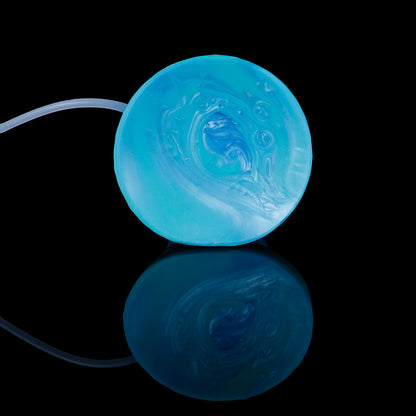 Alien Dildo Eisblau Platinsilikon-Spiralschaft mit Squirt-Funktion | SilikonLust